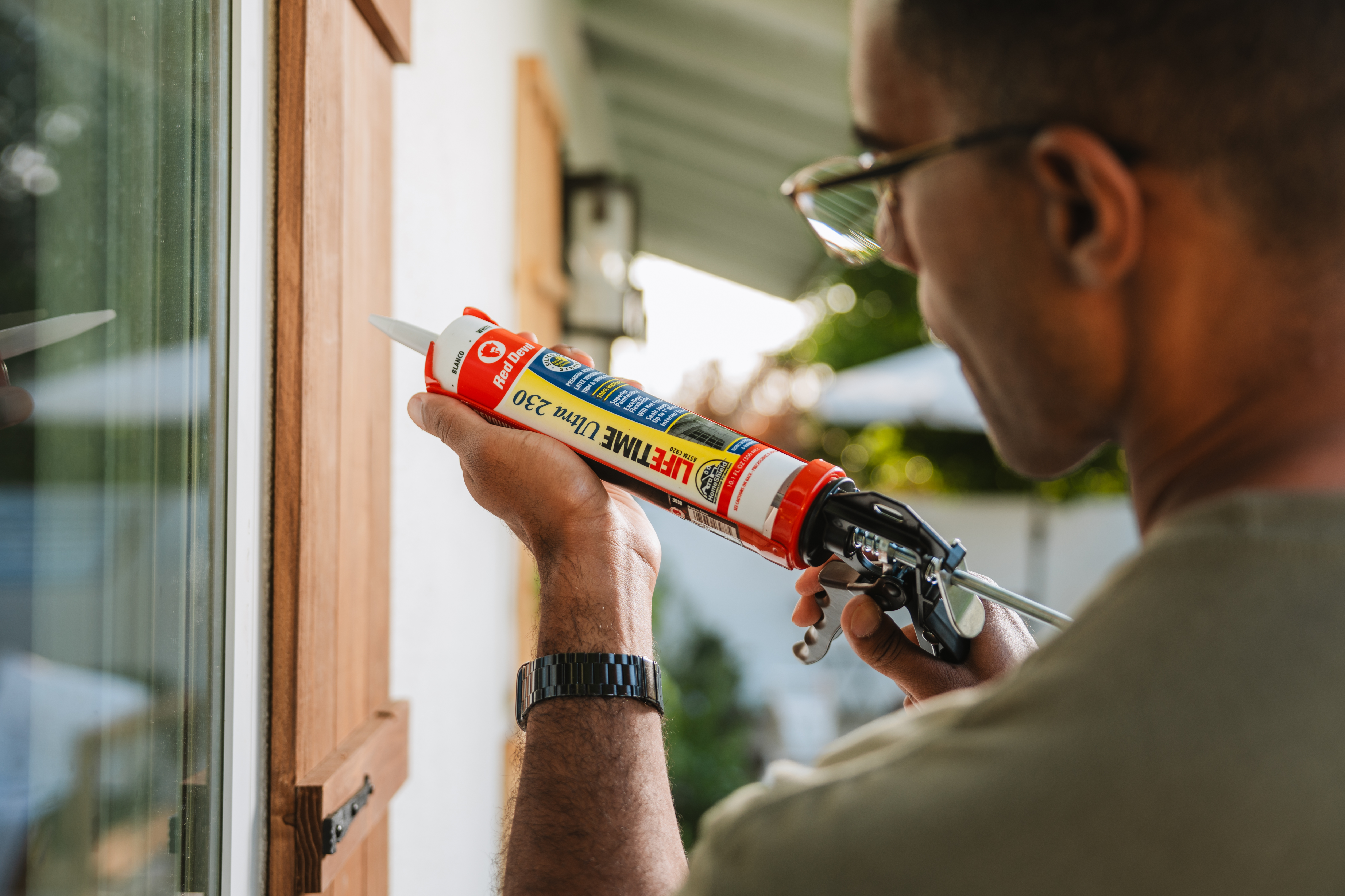 Lifetime® Ultra 230 Premium Elastomeric Acrylic Latex Sealant